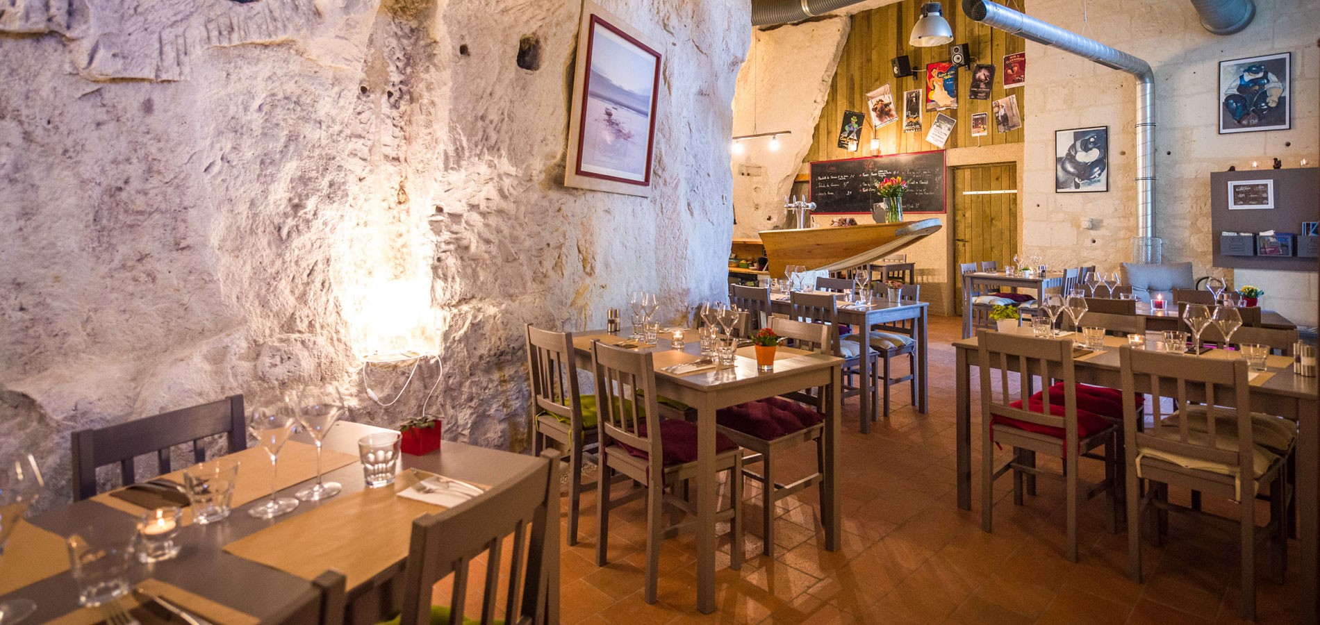 Le Bistroglo à Turquant (49) - Restaurant, Bar Tapas, Concerts, Expos
